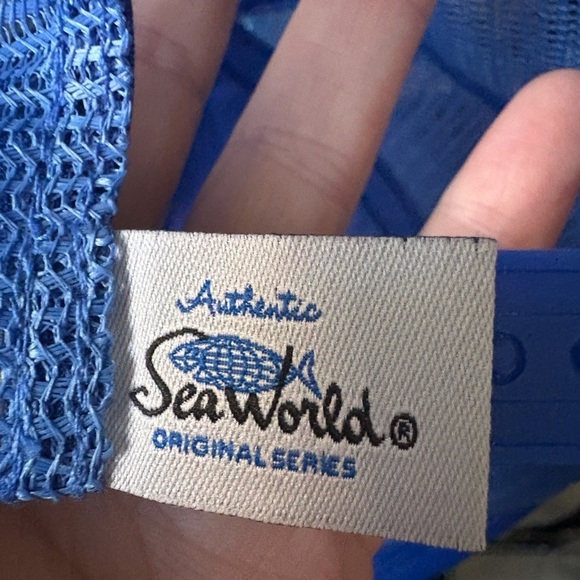 Sea World Authentic Blue Ball Cap Adjustable Trucker Hat Theme Parks - Picture 5 of 5